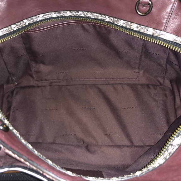 Final Price🎉Coach Dreamer 36 Colorblock Snakeskin - Picture 8 of 13